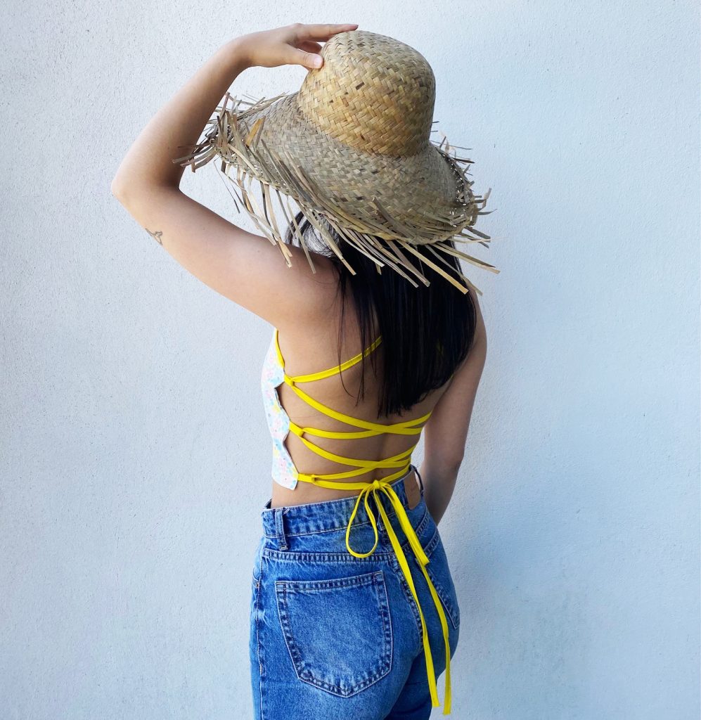 DIY Summer Top: Elevate Your Style with a Back-Revealing Crop Top