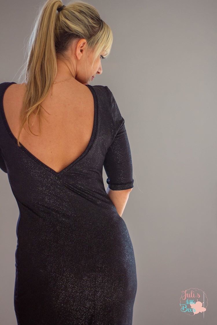 Jersey Dress with Deep Back Neckline – Free Pattern