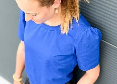 Sew a T-Shirt with Gathered Sleeves