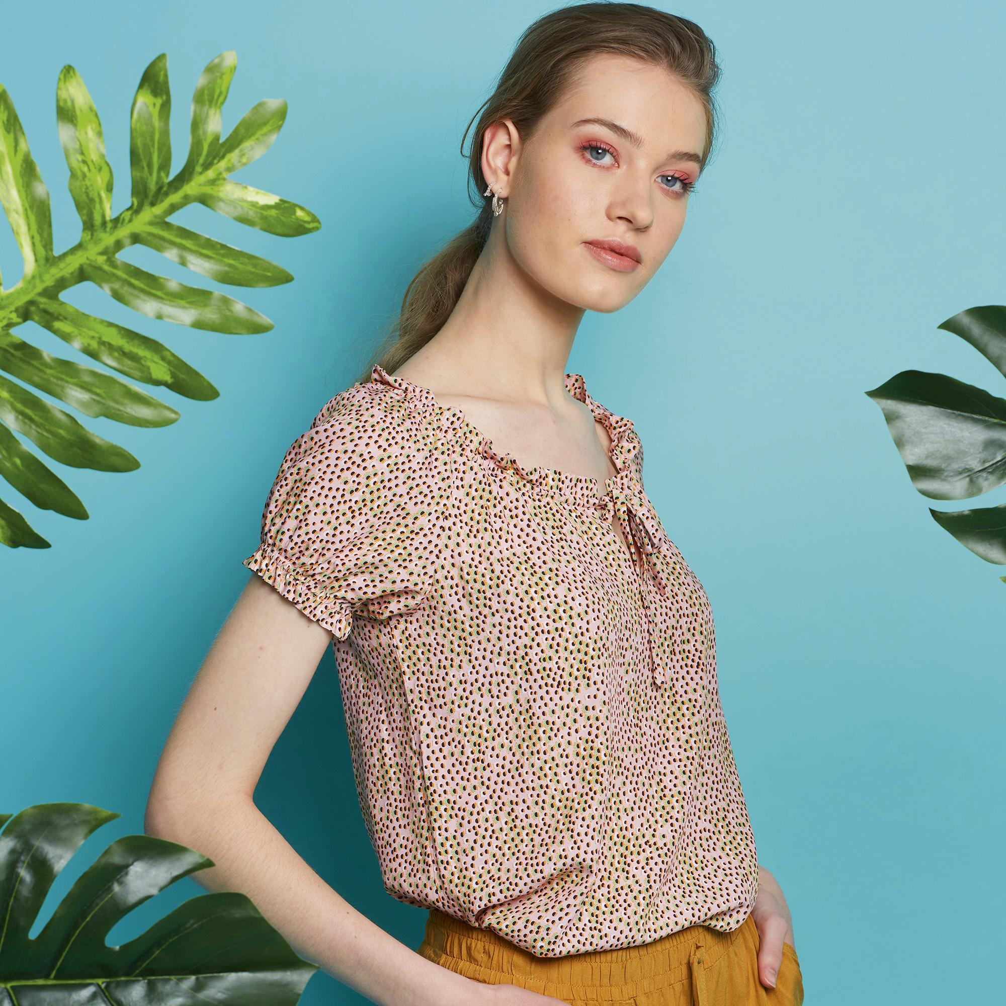 Sew the Romantic Top Mariella – Free Sewing Pattern